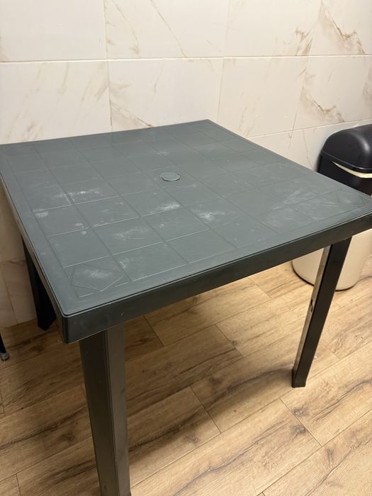 Mesa pvc 80x80