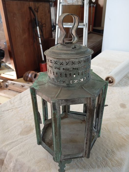 Lanterna com 7 faces