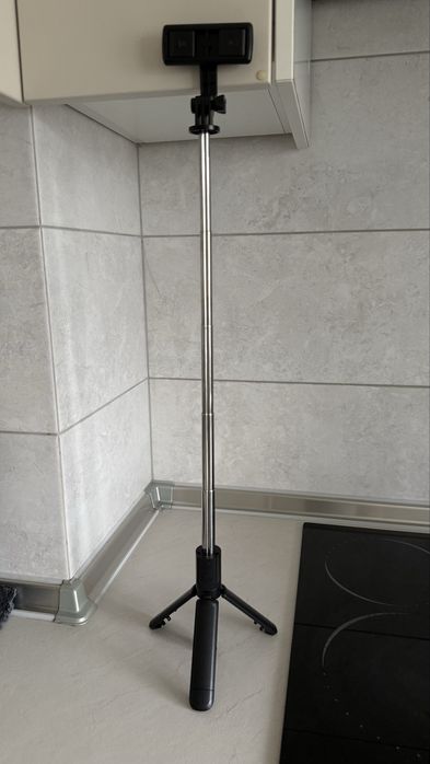 Штатив для телефону