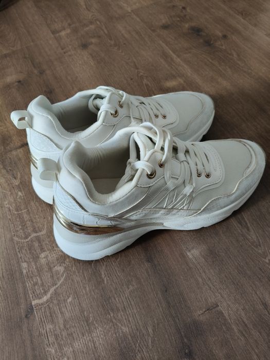 Tênis de Senhora Aldo