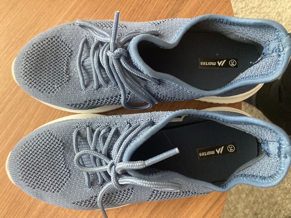 Dziewczece buty sportowe roz 34