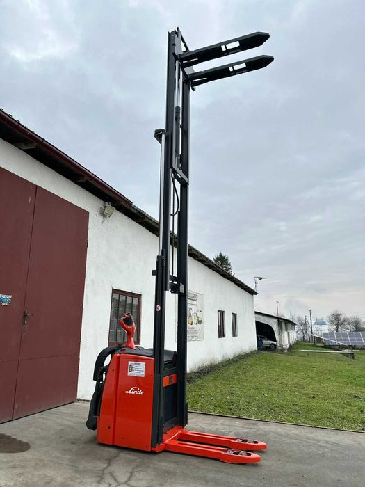 Навантажувач штабелер 1322* Linde L14АР 1,4т 470см