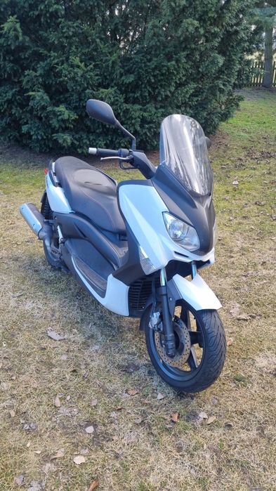 yamaha x-max 125