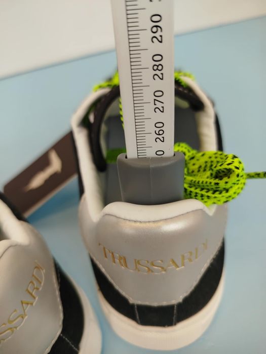 Nowe sneakersy firmy Trussardi
