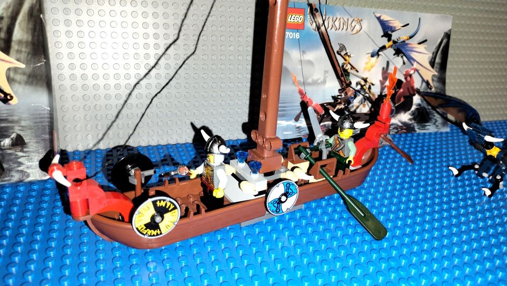 7016 LEGO vikings