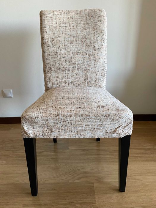 Vende-se 6 cadeiras de sala.
