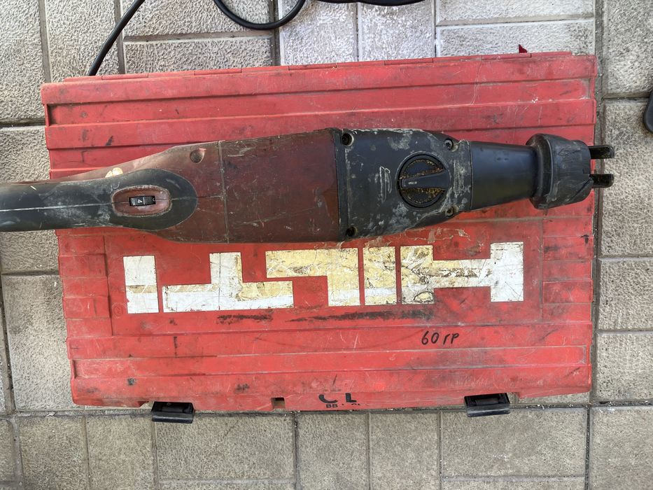 Пила шабельна Hilti
