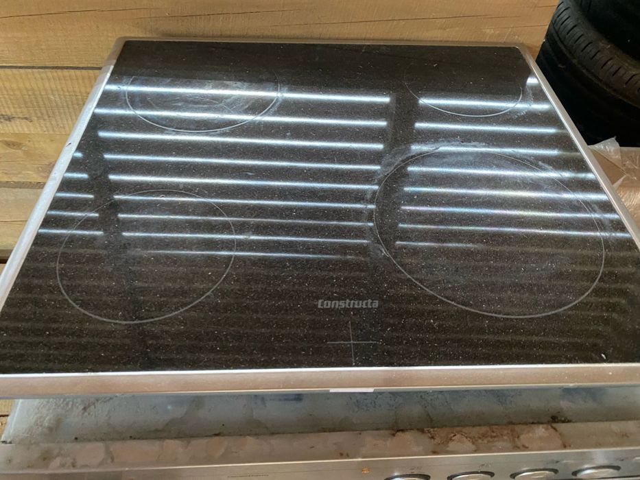 Електрична плита, духовий шкаф, варочна поверхня