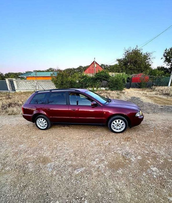 Продам AUDI -A 4-универсал