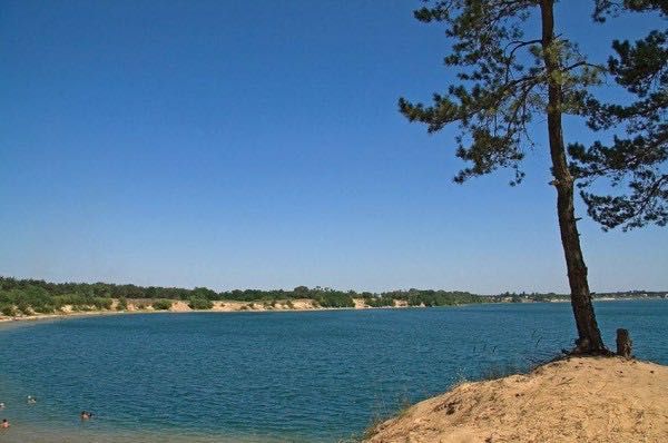 Приватизована ділянка 0,17 га на Блакитних озерах Червона лінія