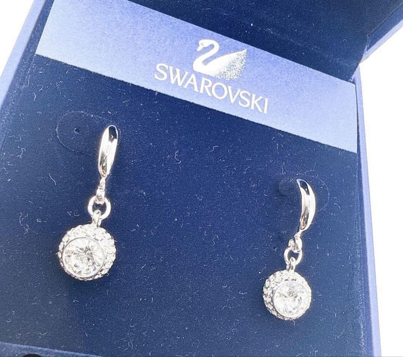 Сережки бренду SVAROVSKI