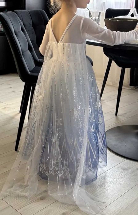 Nowy strój Elsa Elza + akcesoria! r. 122/128 przebranie