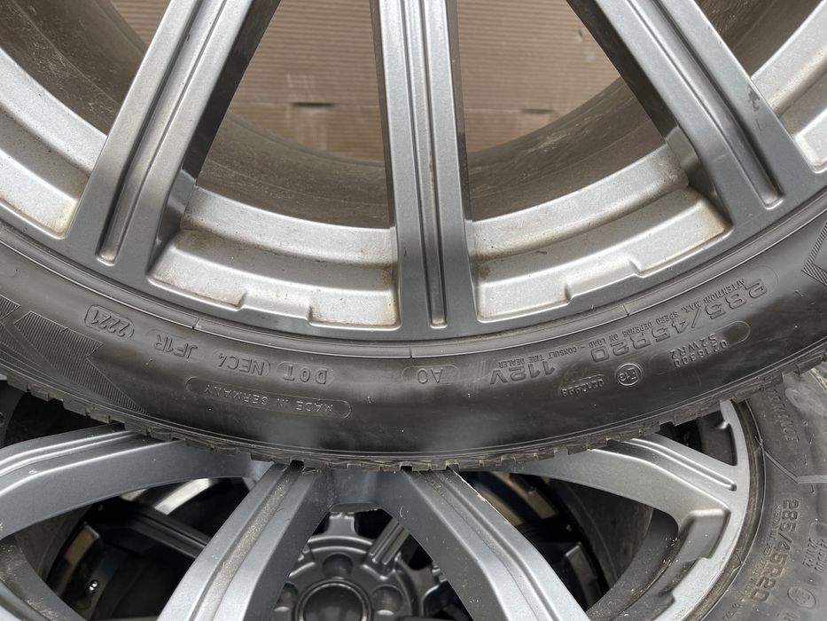 Диски R20 5 112 Audi Q7 4M титани шини 285 45 20 резина