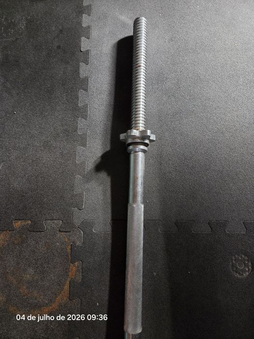 Barra de Musculação Maciça 1.50m (Diâmetro 30mm) + Molas