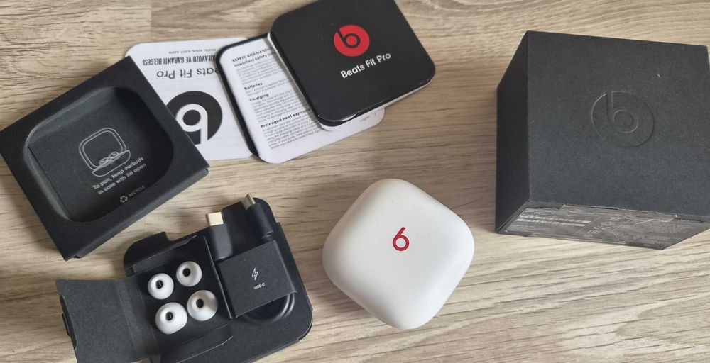Słuchawki bezprzewodowe dokanałowe Apple Beats Fit Pro MK2G3EE/A białe