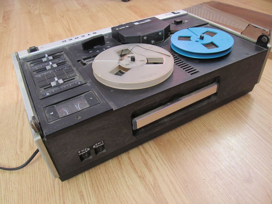 Magnetofon szpulowy unitra m 1417 s