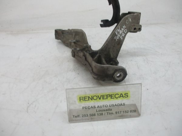 Braço de suspensão frente esquerdo VOLKSWAGEN Touran (1T)