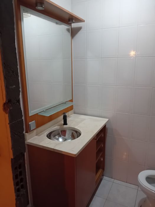 Movel de casa de banho com espelho