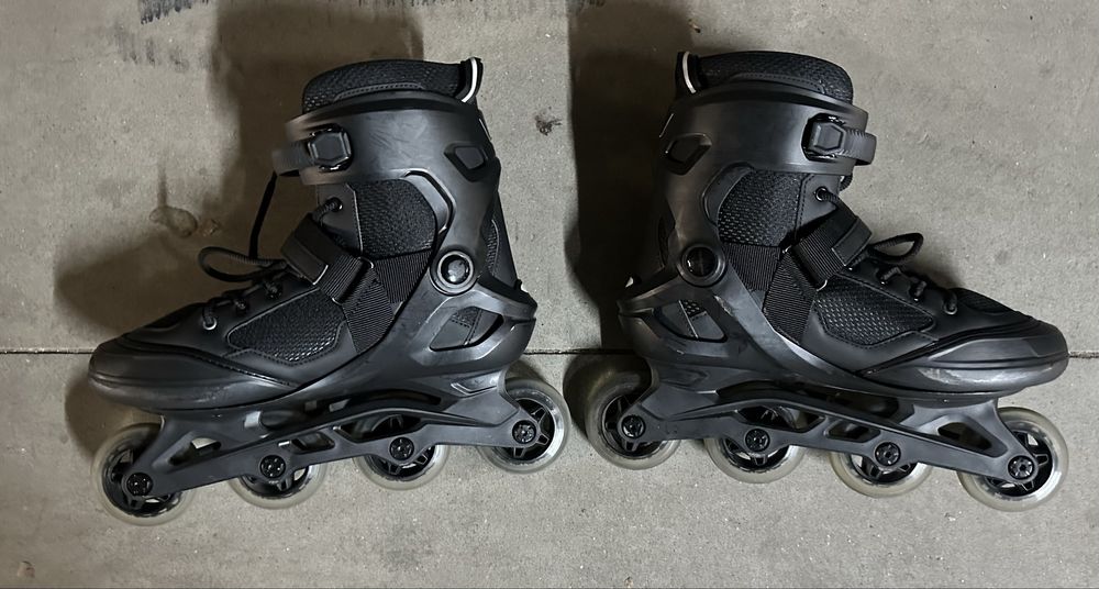 Patins em linha em bom estado