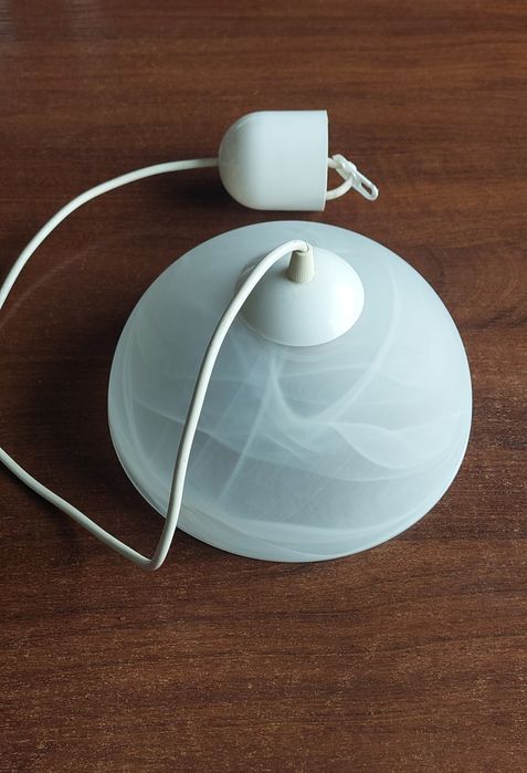 Szklany mleczny klosz, lampa do kuchni, przedpokój