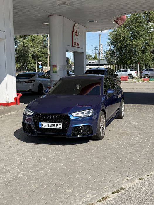 Audi A4 2016 VIN WAUANAF45HN055867 фото оголошення 2 з 11