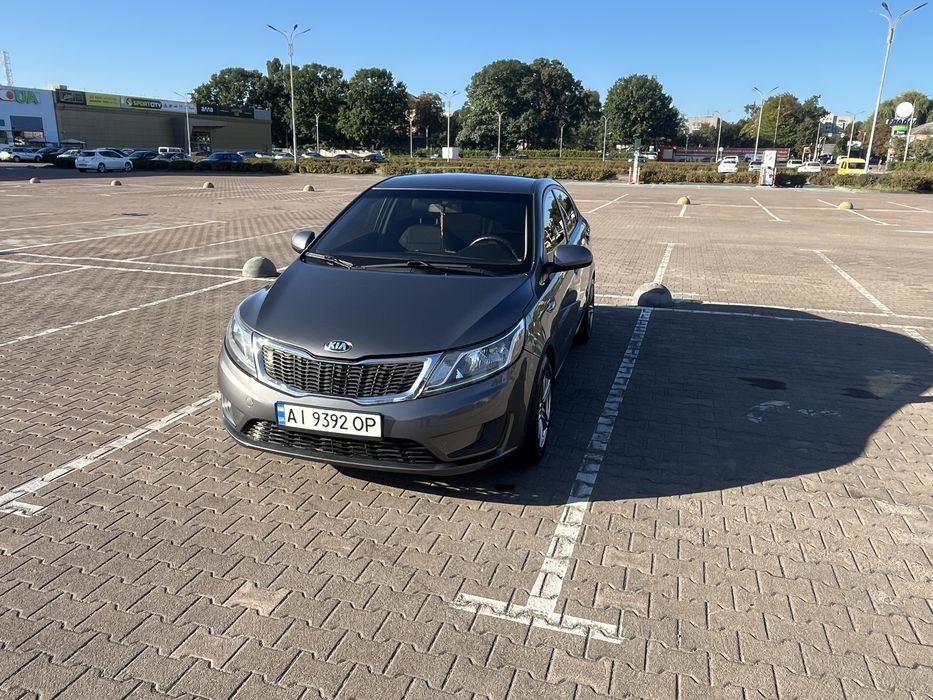 Продам Kia rio 2013, 1.4 газ/бенз, автомат