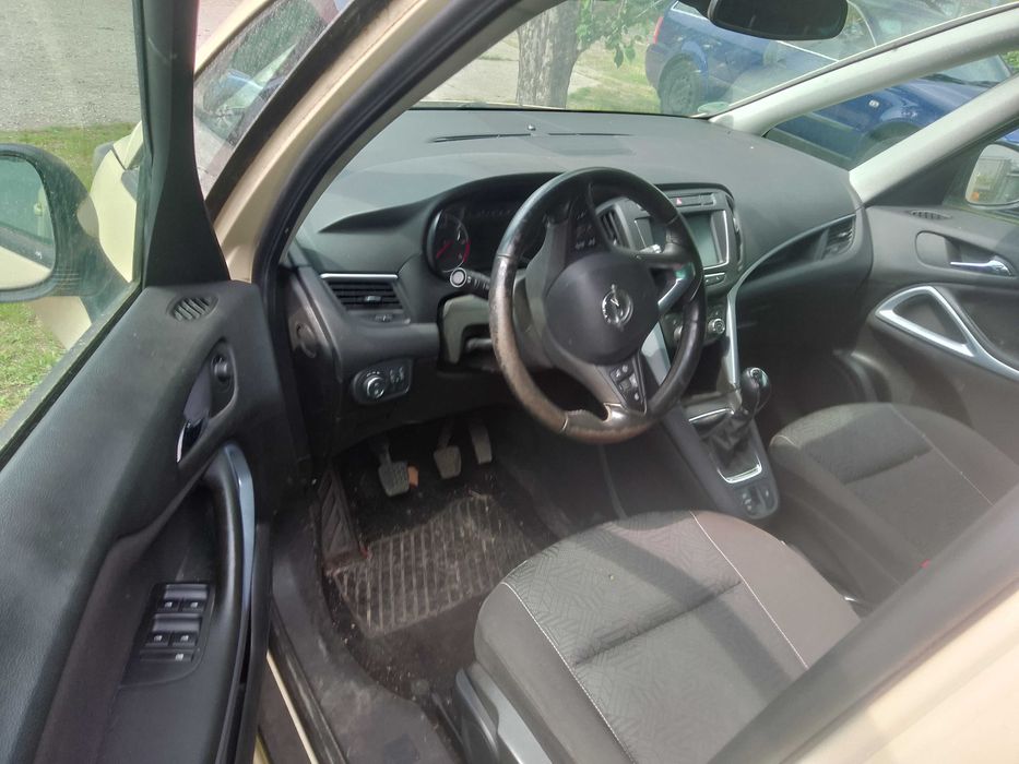 Opel Zafira 2018 rok 1.6d