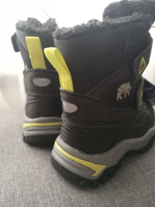 Sprzedam NOWE buty dla dziecka rozmiar 20