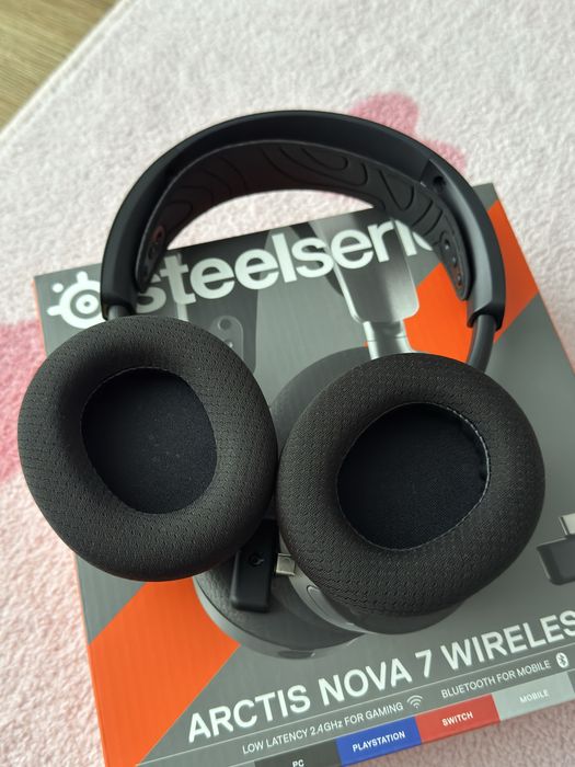 SteelSeries Arctis Nova 7