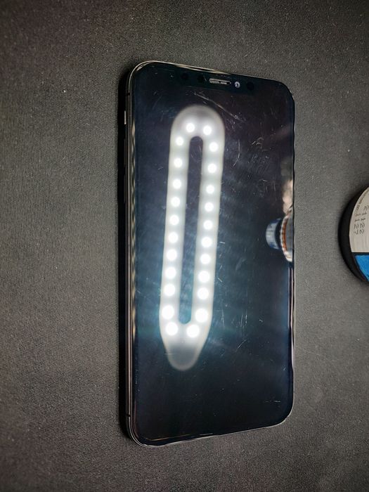 iPhone XS під відновлення, на запчастини