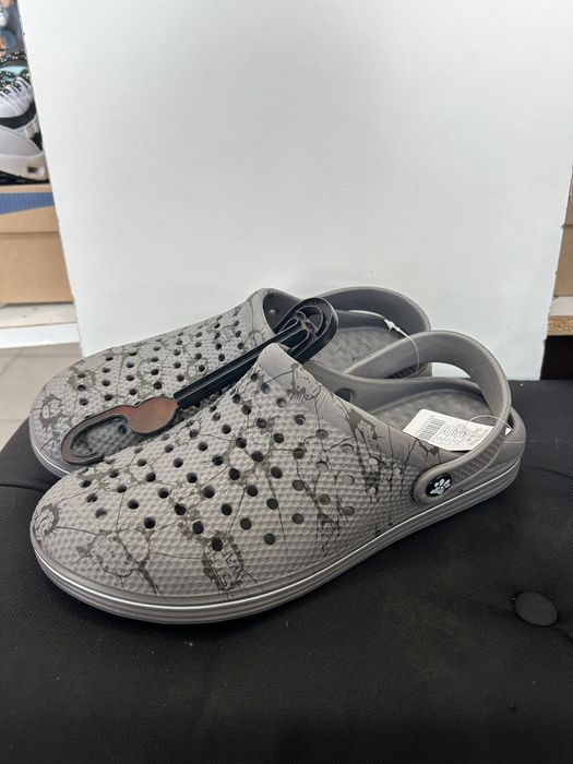 Kroksy meskie nowe szare