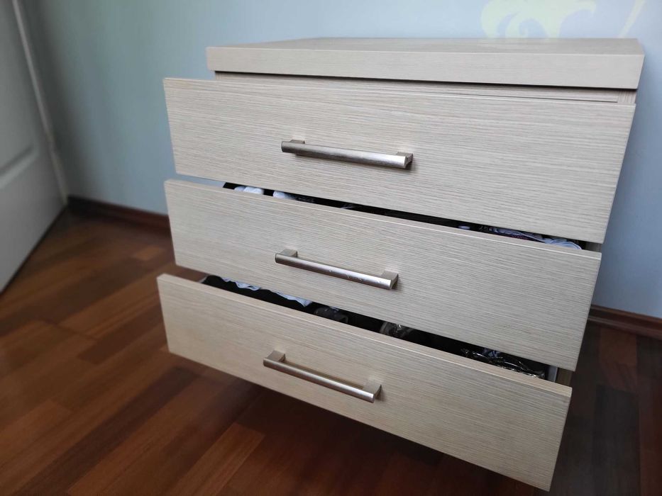 Fajny zestaw mebli pokojowych