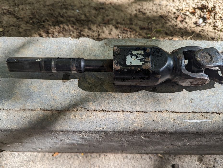 Карданчик рулевого вала almera n16