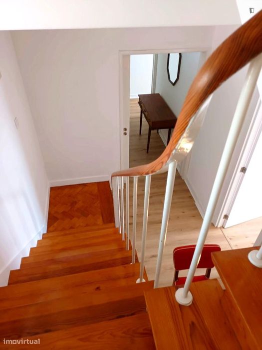 Quarto - localizado em Campo Grande Lisbon