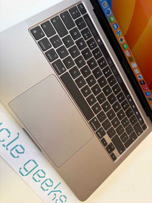 Apple Macbook Pro A2338 2020 M1 16GB Ram 256GB SSD macOS Tahoe