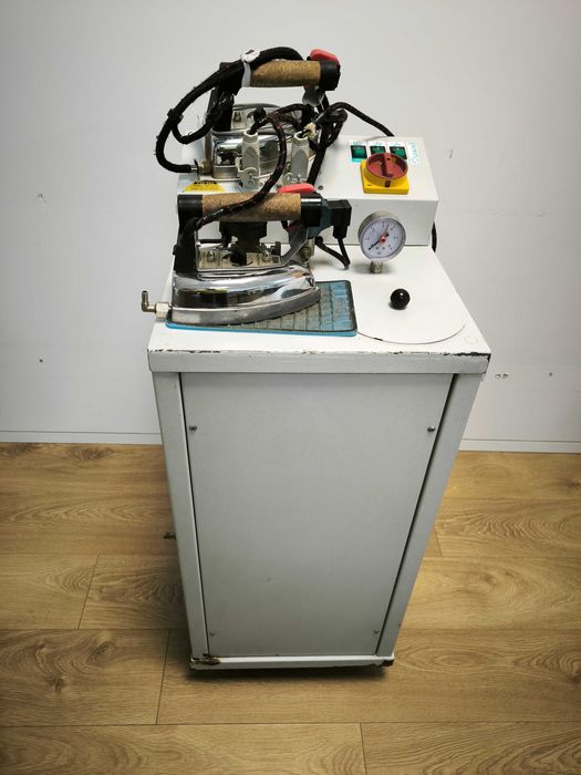 tábua de passar a ferro com caldeira e 2 ferros - industrial