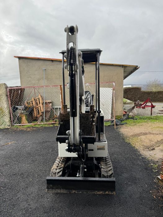 Mini giratória 1300kg