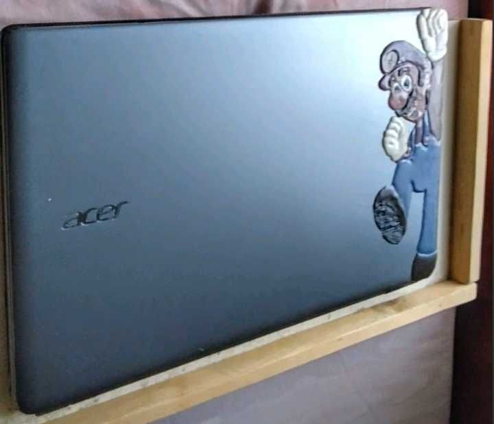 Acer Aspire E1-532G ноутбук