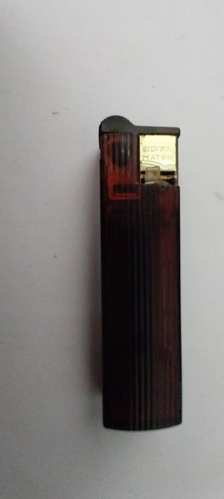 Isqueiros variados anos 80 a partir de