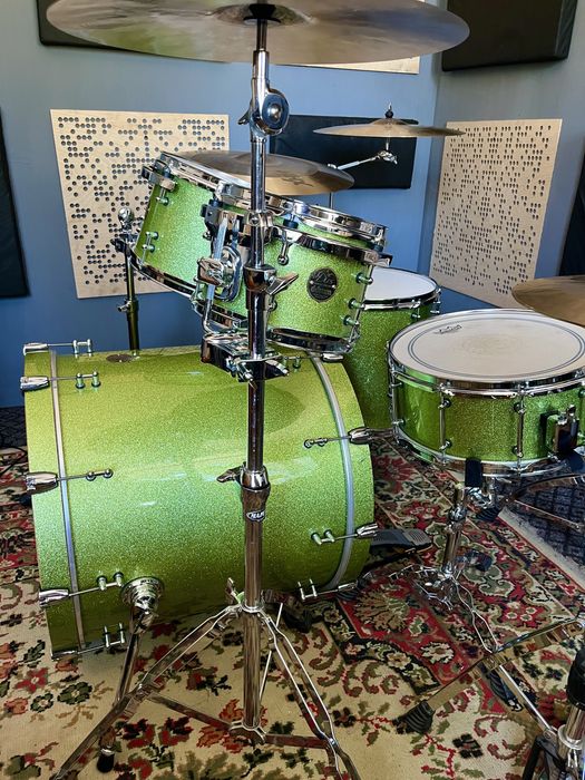 Ddrum Dios Maple (Green Sparkle) – Pro Shell Set + Werbel (100% North American Maple)