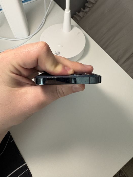 iPhone 12 pro Pacific Blue