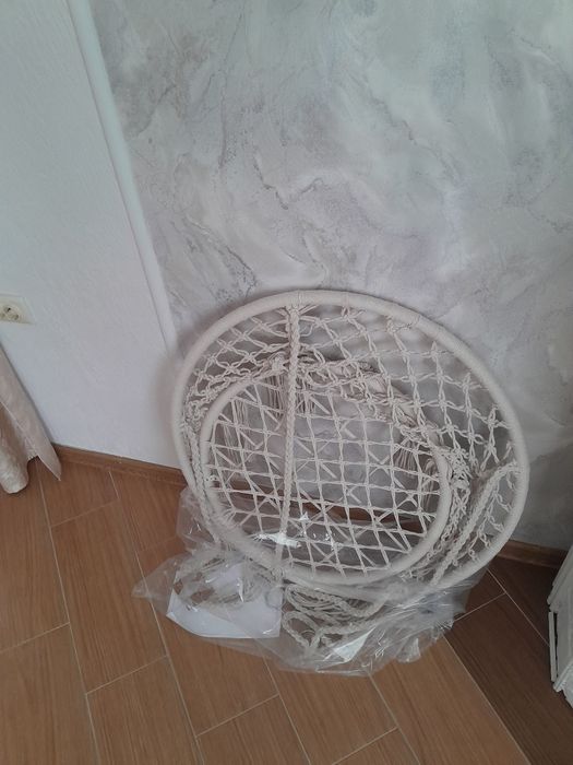 Гойдалка з плетіння