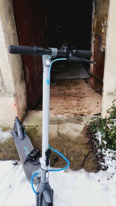 Hulajnoga  elektryczna Motus 8.5