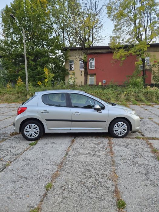 Peugeot 207 1.4 benzyna 2008