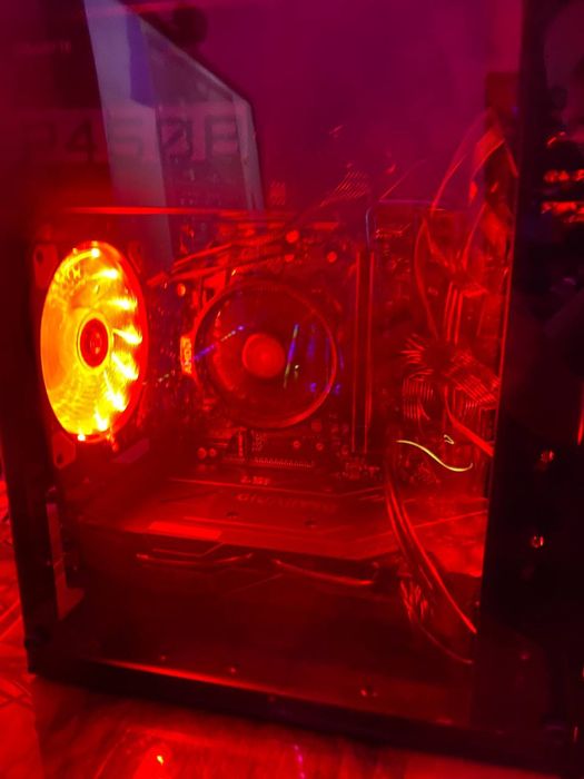 komputer stacjonarny (r5 3500x, 2060, 16 ram)