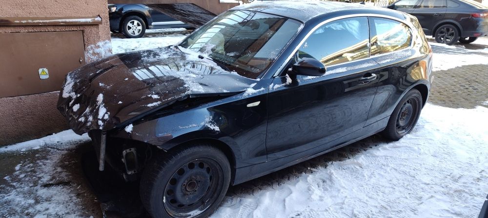 Drzwi prawe, lewe, BMW E81 ,118d,, Black Sapphire Metallic 475