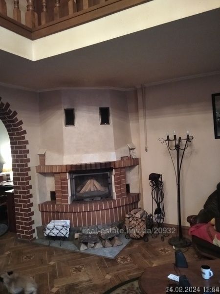 Продаж будинку Виговського