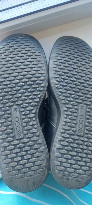 Туфлі для дівчинки Ecco.