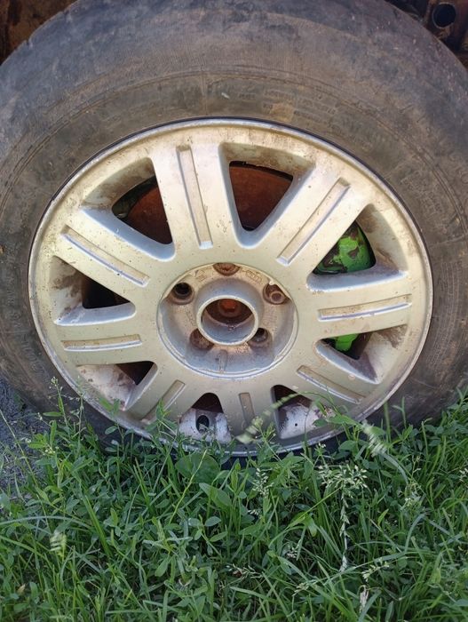 Продам диски і резину р15