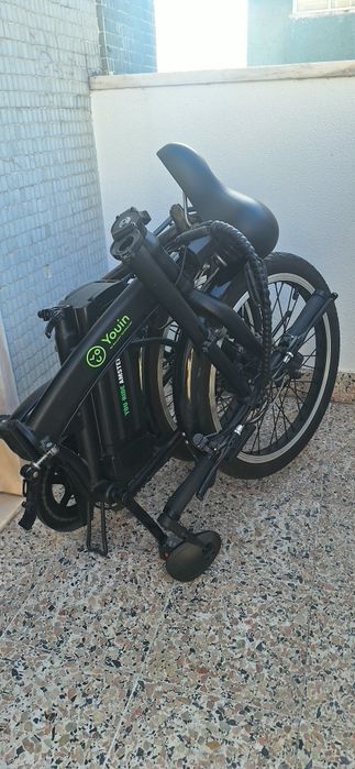 Bicicleta elétrica dobrável